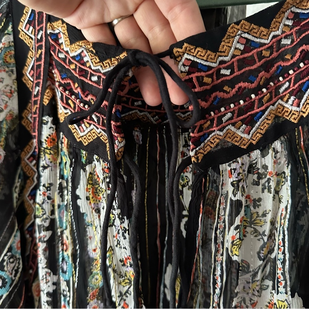 Free People “Dance Magic” Tunic Boho Embrodered Whimsigothic Floral Top Size M - Picture 8 of 9